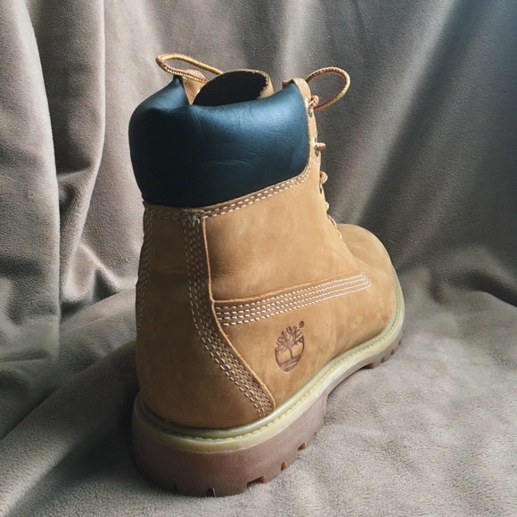 Timberland Boots - Picture 6 of 8